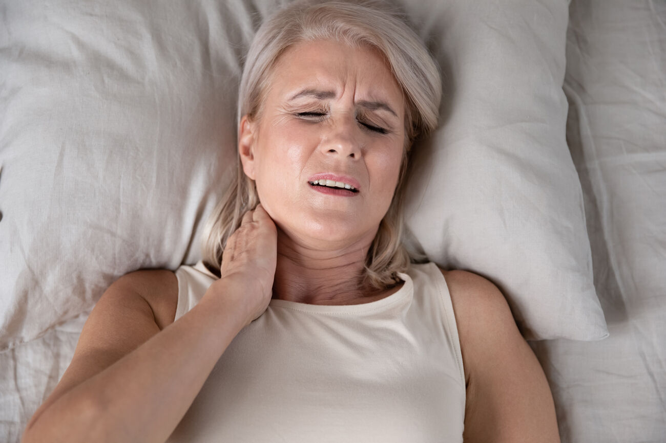 Douleurs aux cervicales, quelle posture de sommeil adopter ?